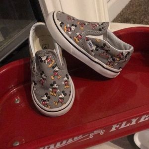 Vans Disney Mickey Mouse Toddler Size 5.5